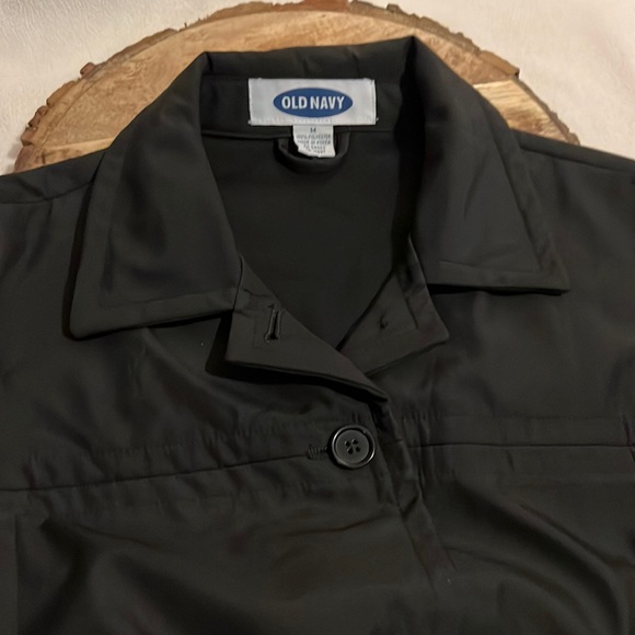 🌟REDUCED: Old Navy Rain Jacket - Picture 3 of 6